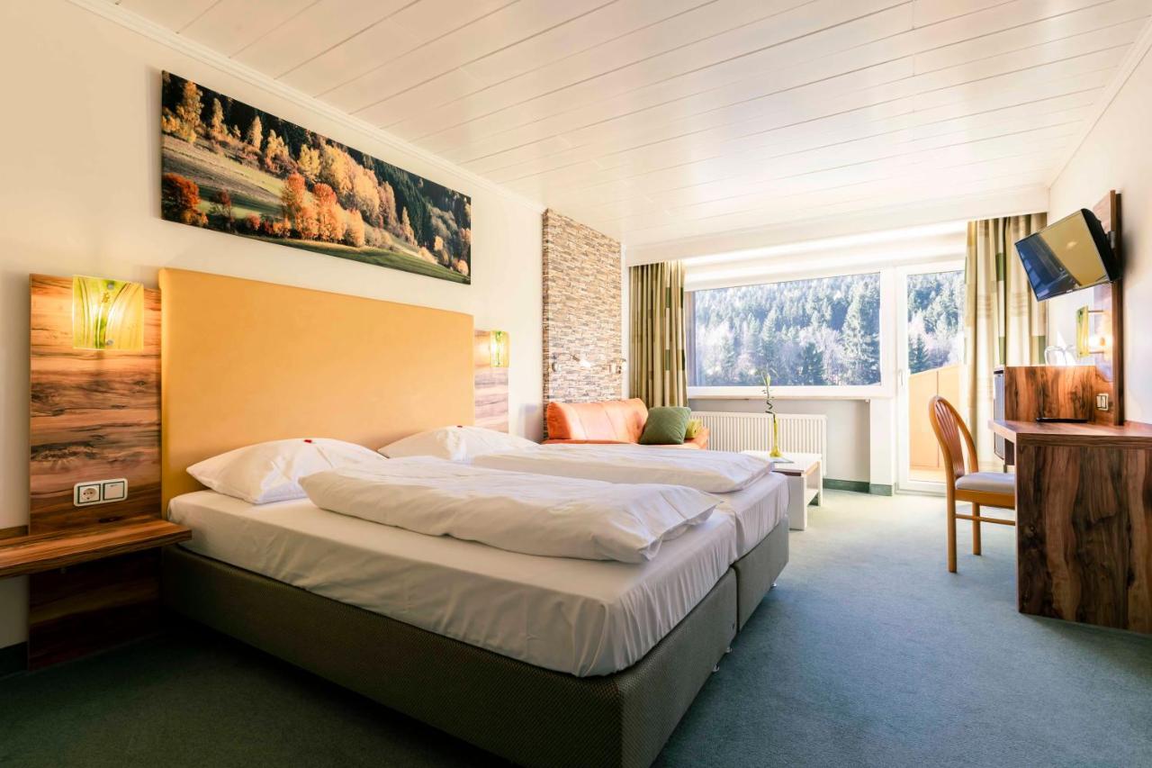 Landhotel GrünWies - Festtagsbuffett incl Lohberg Exterior foto